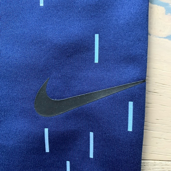Nike Pro 3/4 length tights - NWOT - Picture 3 of 3